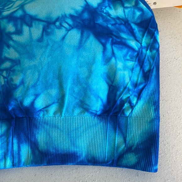 C9 Champion Blue Tie Dye Seamless Racerback Sports Bra - Picture 4 of 13